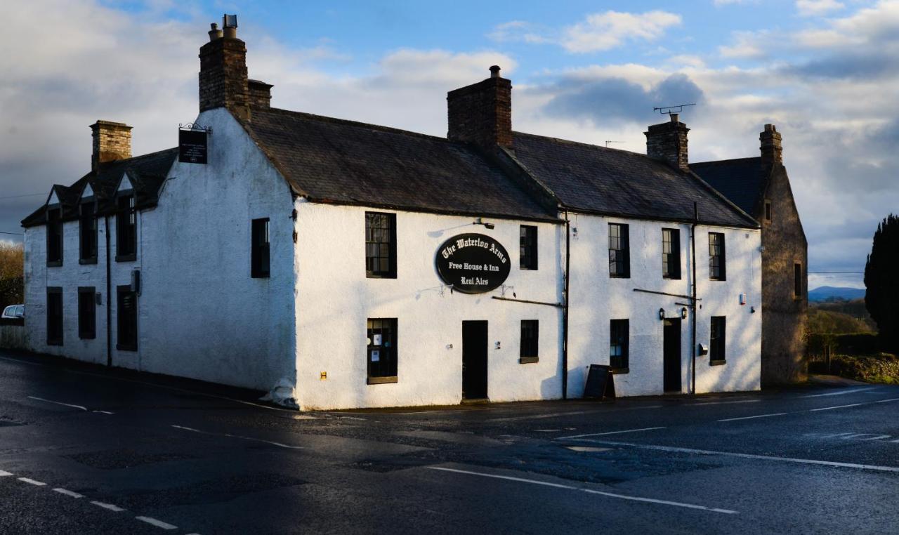 The Waterloo Arms Hotel Chirnside Dış mekan fotoğraf
